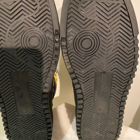 OFF-White Industrial High Top - Picture 3 of 11